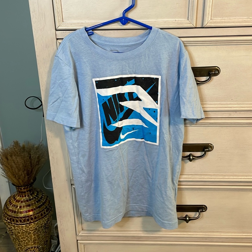 Boys, Nike athletic canvas T-shirt, medium